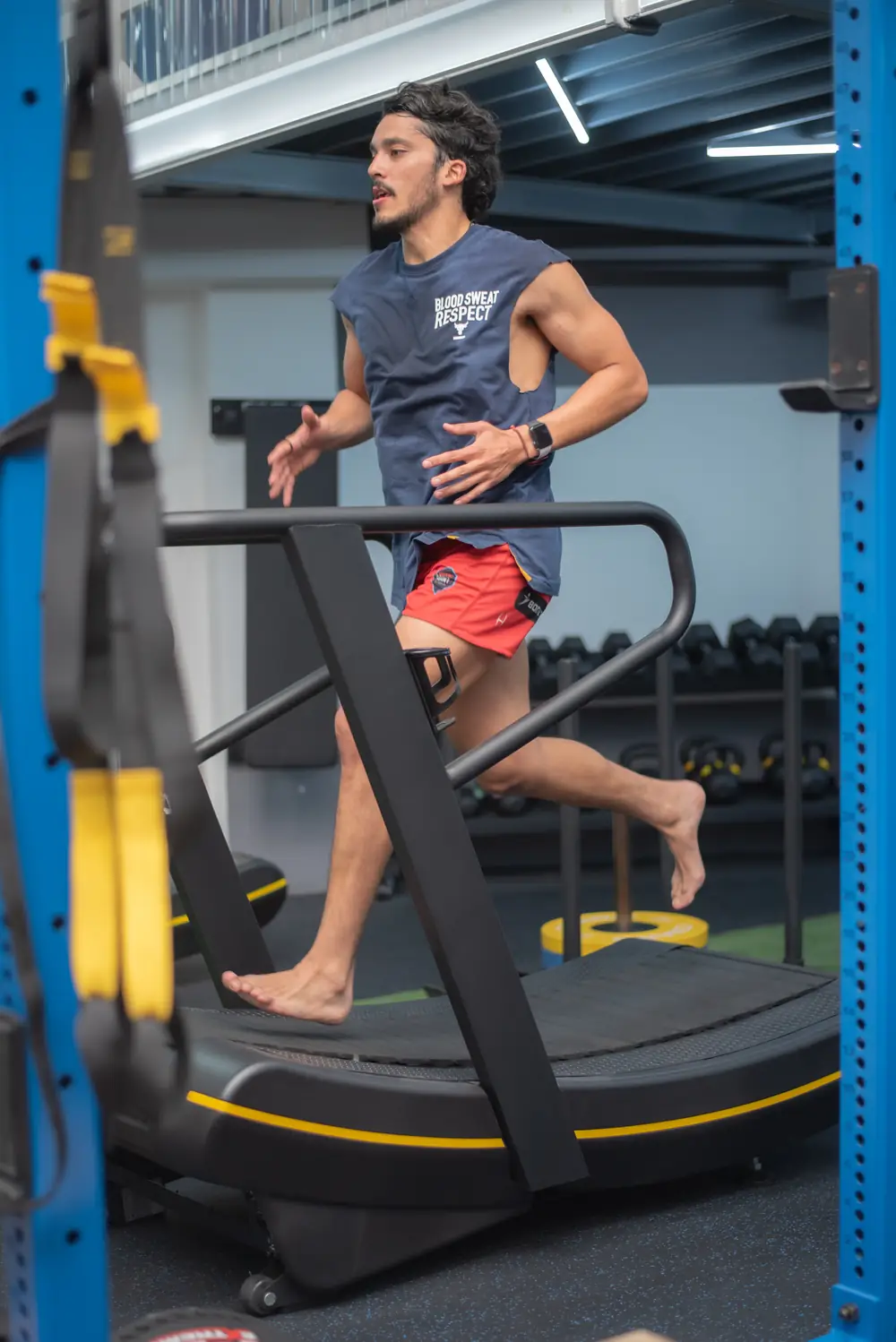 Runner en cinta curva